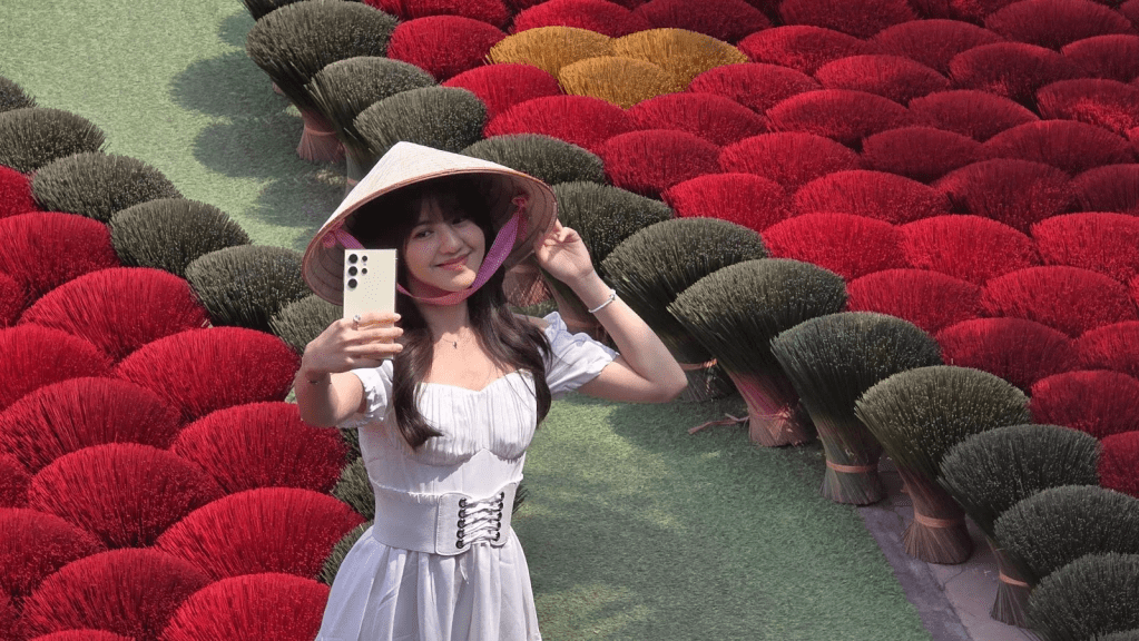 Samsung Bagikan Tips Solo Traveling Anti Ribet dengan Bantuan Galaxy&nbsp;AI