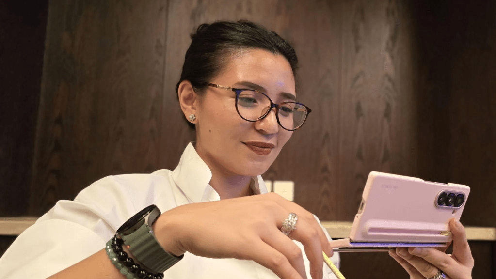 Cerita Andira Utami Manfaatkan Fitur di Samsung Z Fold6 Sebagai&nbsp;Entrepreneur